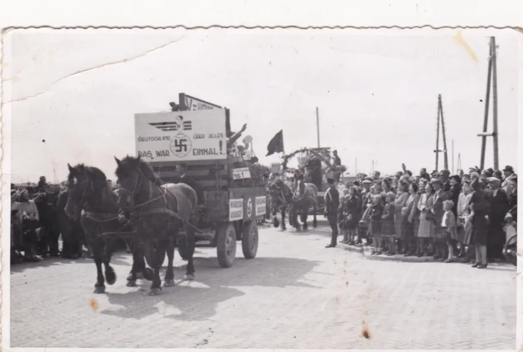 1945 Optocht