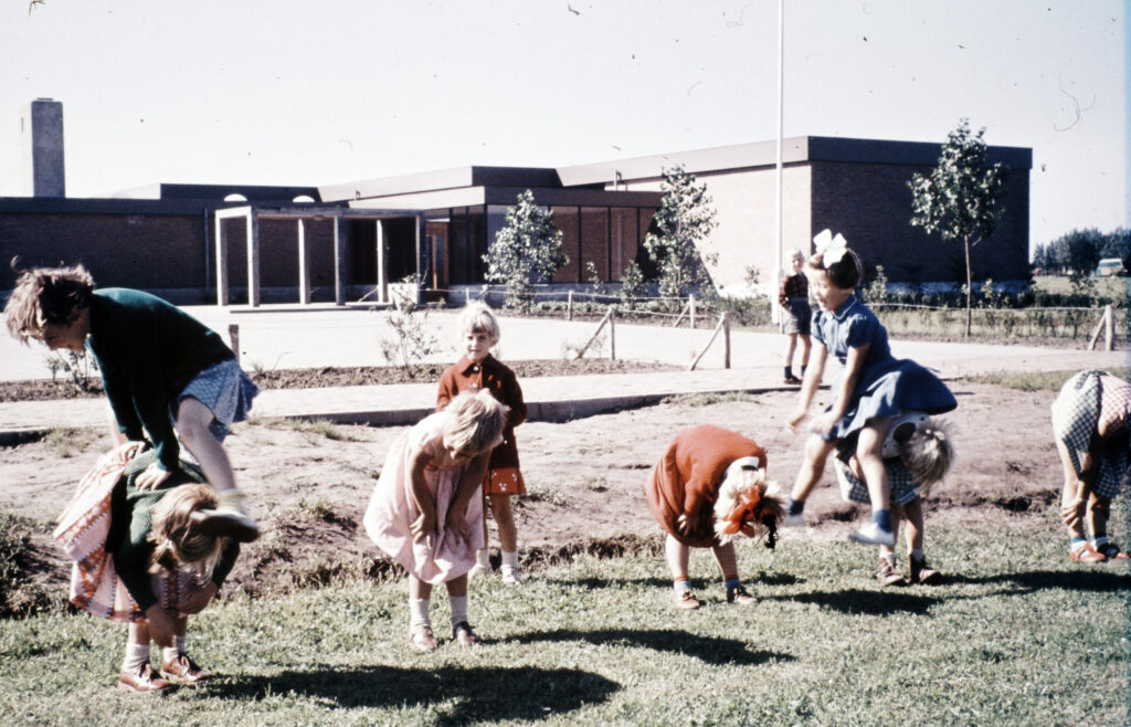 Nagele 1957 School voor lager onderwijs