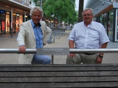 Hans en Hans bankje
